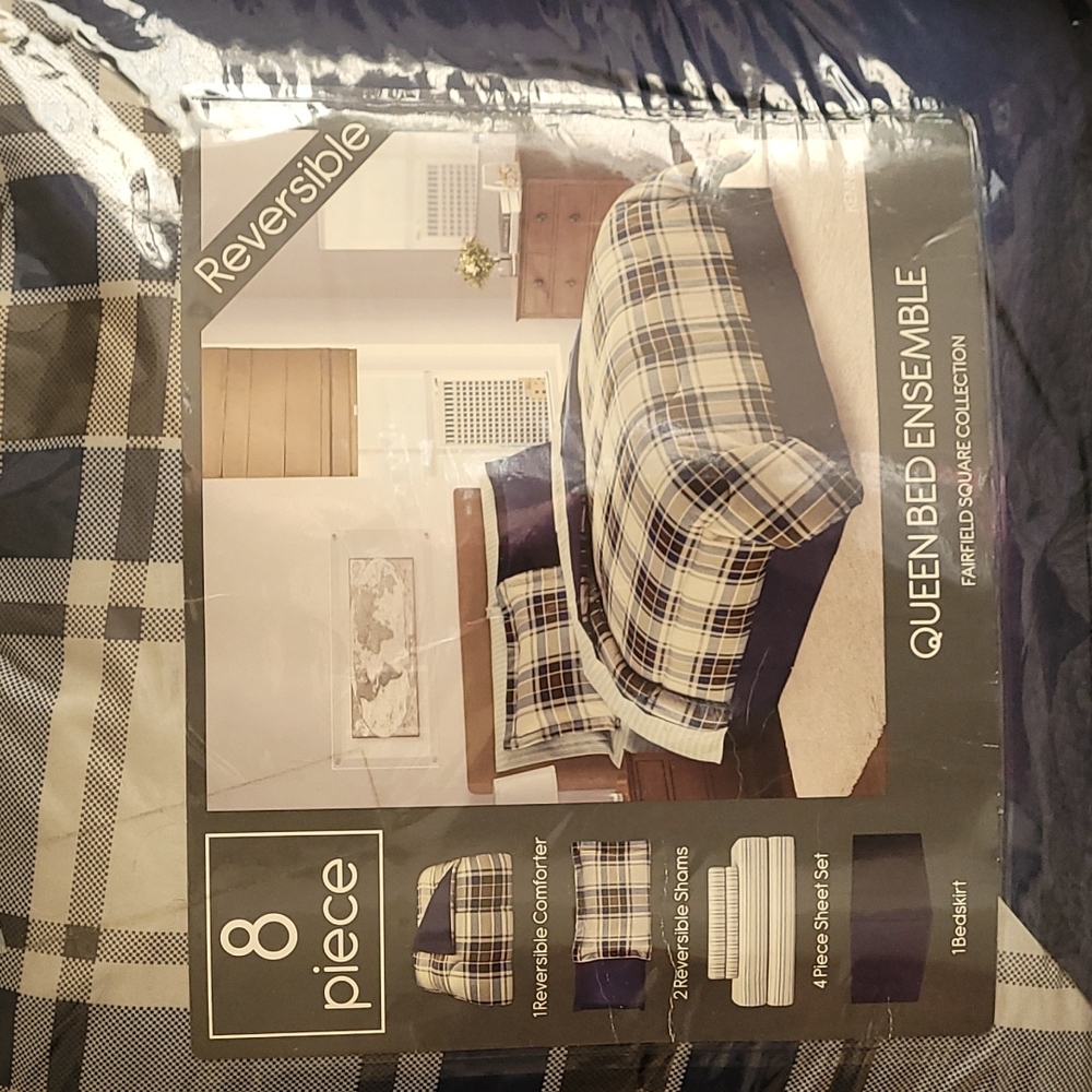 Macy's Queen Bed Ensemble Fairfield Square Collection